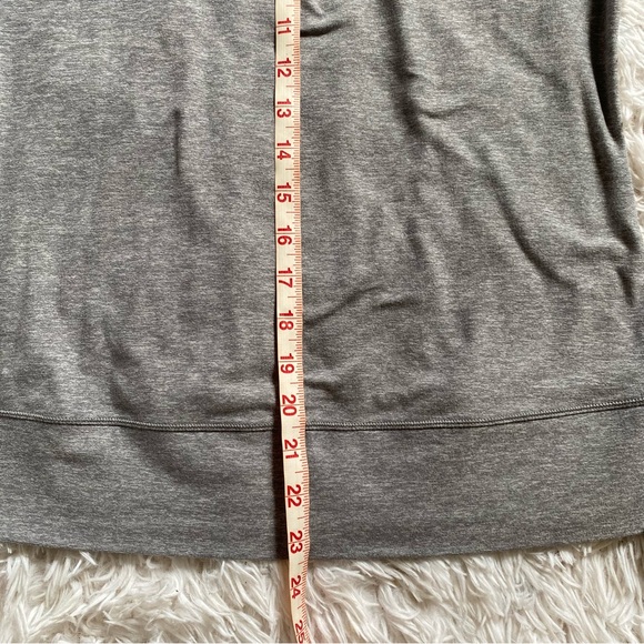 lululemon Just Breathe Long Sleeve size 4-6 - Picture 4 of 12